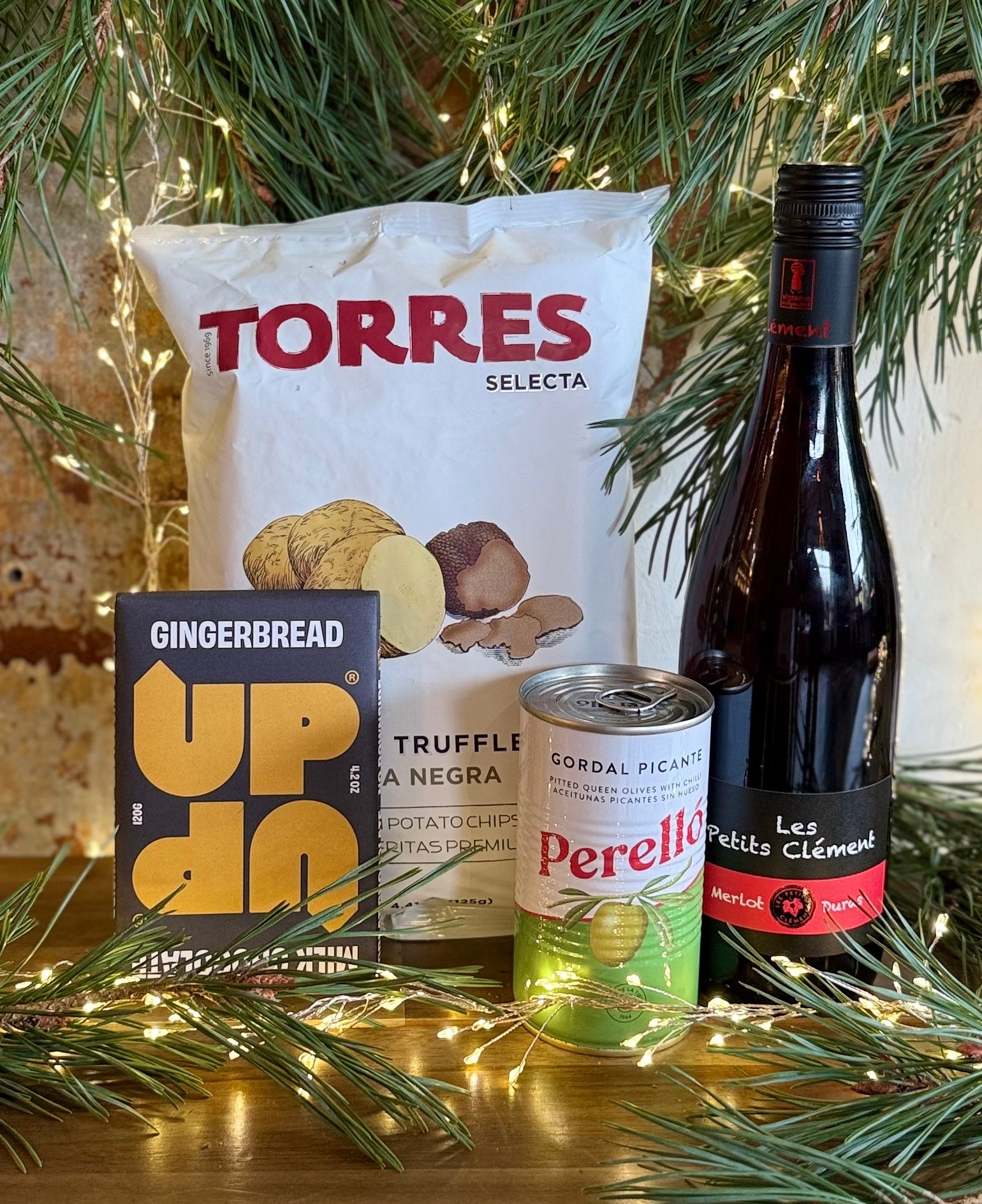 LOVE YA! ️ - Red Wine Hamper | Bottle Chop